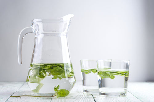 Aromatisiertes Wasser selber machen